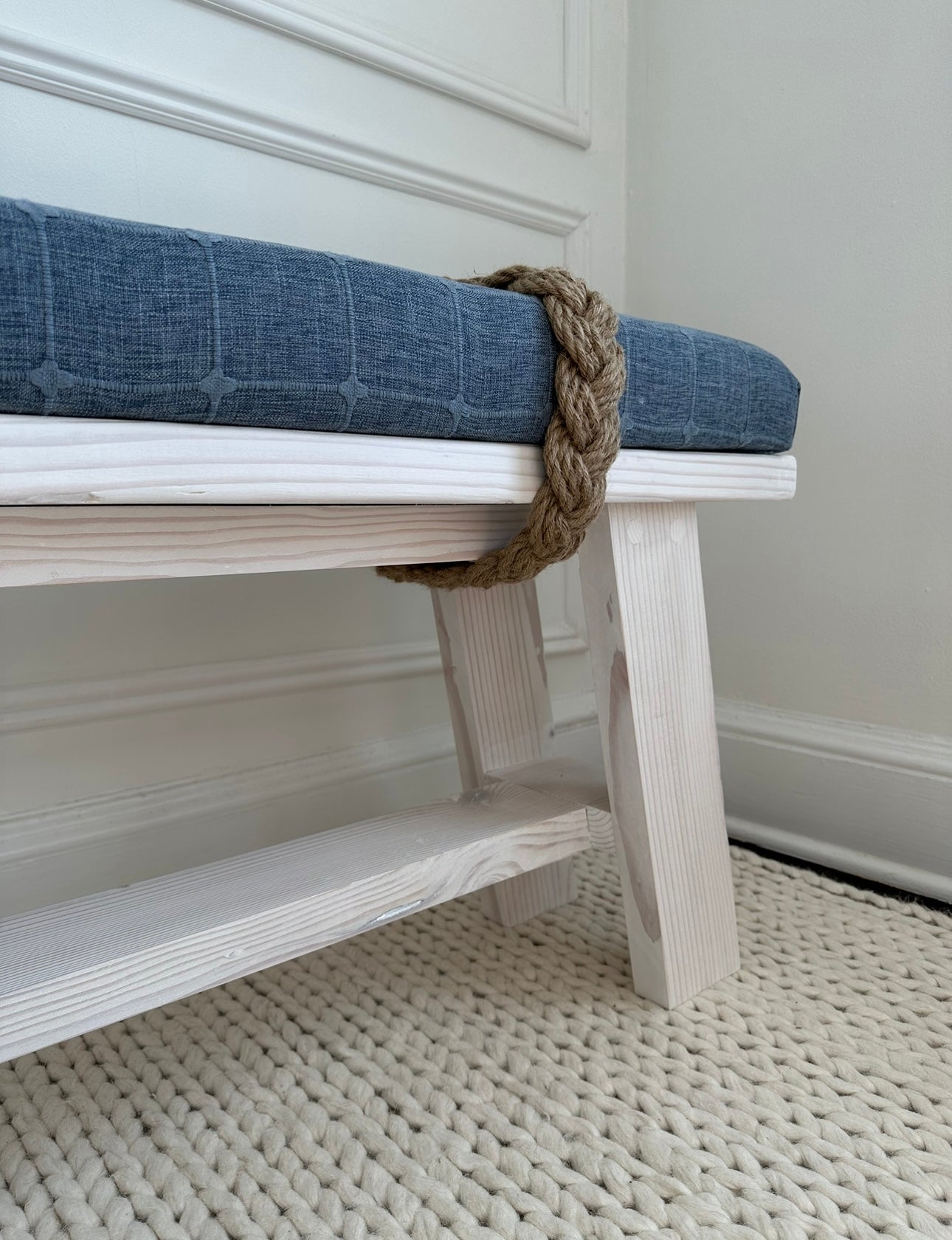 The Farmhouse Rope Bench