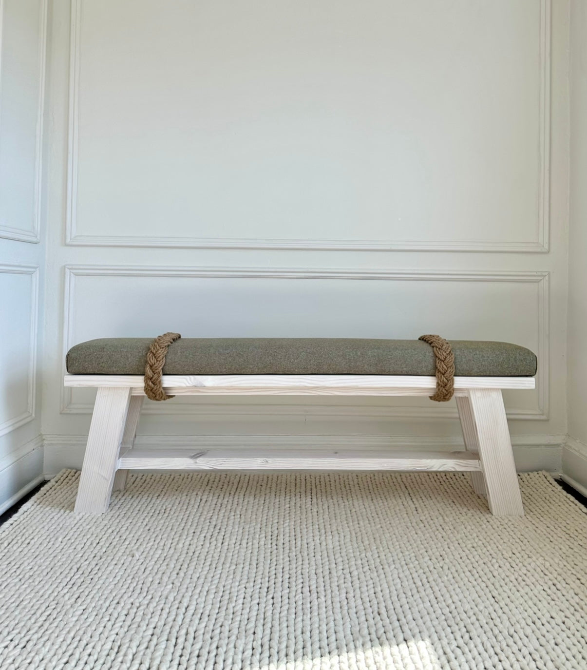The Farmhouse Rope Bench